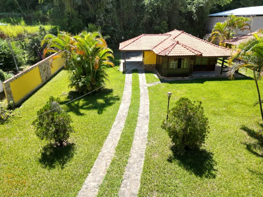 Casa com 3 quartos à venda, 187m2 em Paty Do Alferes - RJ - imagem 3 Foto 3 de Casa com 3 quartos à venda, 187m2 em Paty Do Alferes - RJ