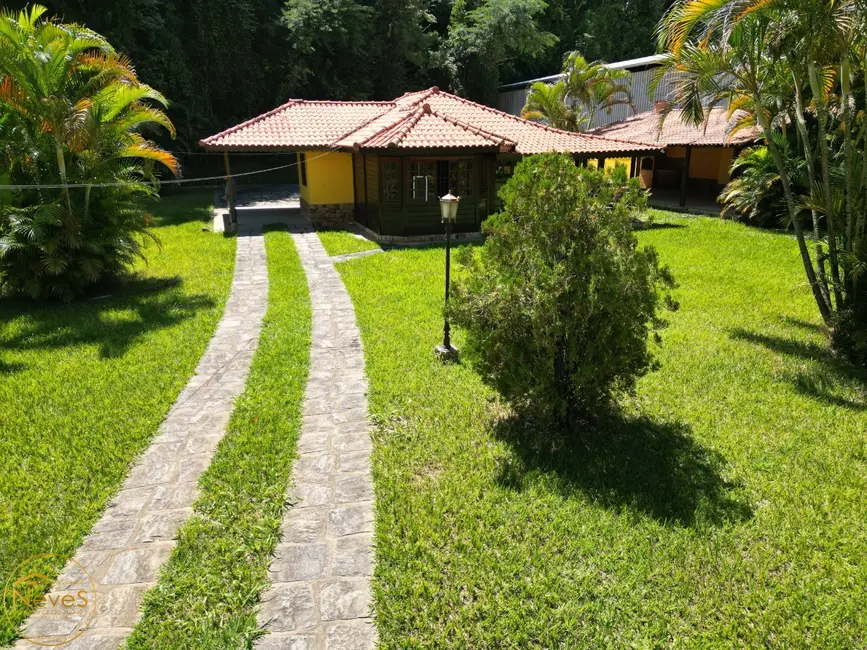 Casa com 3 quartos à venda, 187m2 em Paty Do Alferes - RJ - imagem 4 Foto 4 de Casa com 3 quartos à venda, 187m2 em Paty Do Alferes - RJ