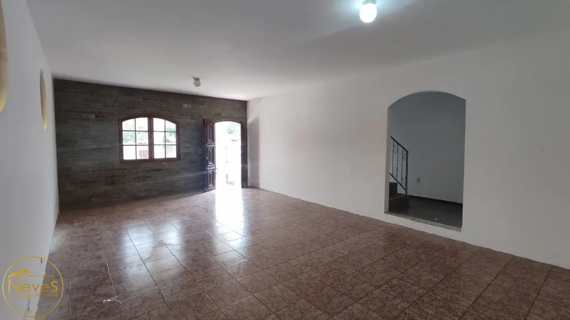 Foto 6 de Casa com 3 quartos à venda, 246m2 em Paty Do Alferes - RJ