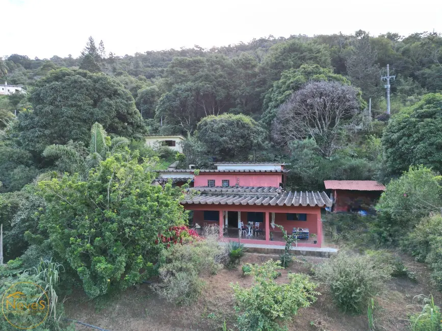 Foto 2 de Sítio / Rancho com 6 quartos à venda, 210m2 em Paty Do Alferes - RJ