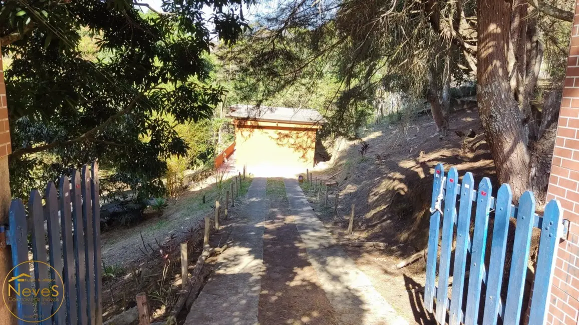 Foto 4 de Sítio / Rancho com 6 quartos à venda, 210m2 em Paty Do Alferes - RJ