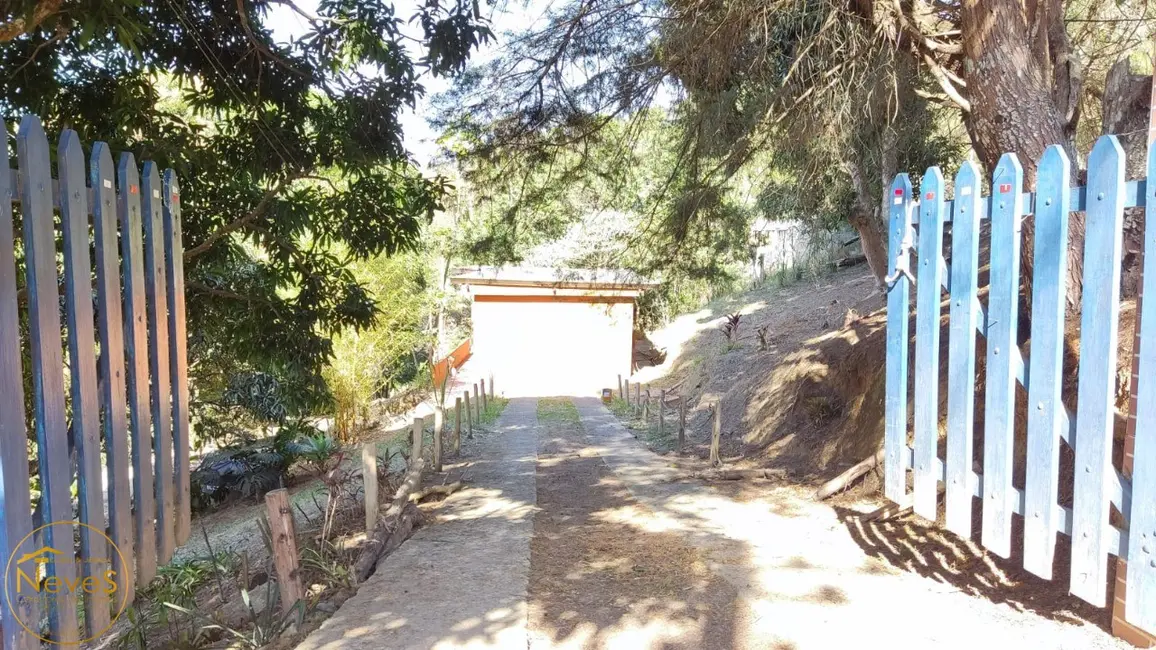 Foto 5 de Sítio / Rancho com 6 quartos à venda, 210m2 em Paty Do Alferes - RJ