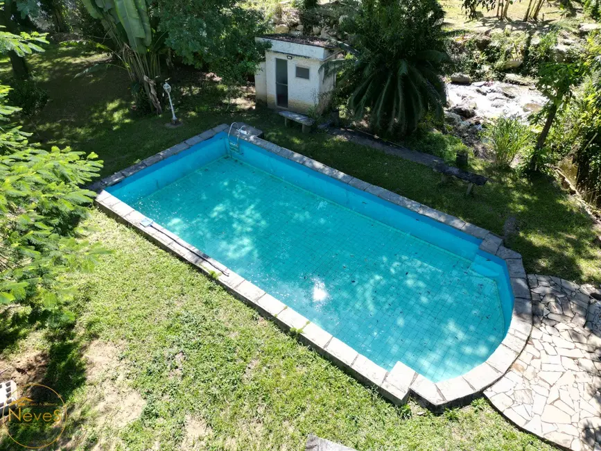 Foto 3 de Casa com 4 quartos à venda, 500m2 em Miguel Pereira - RJ