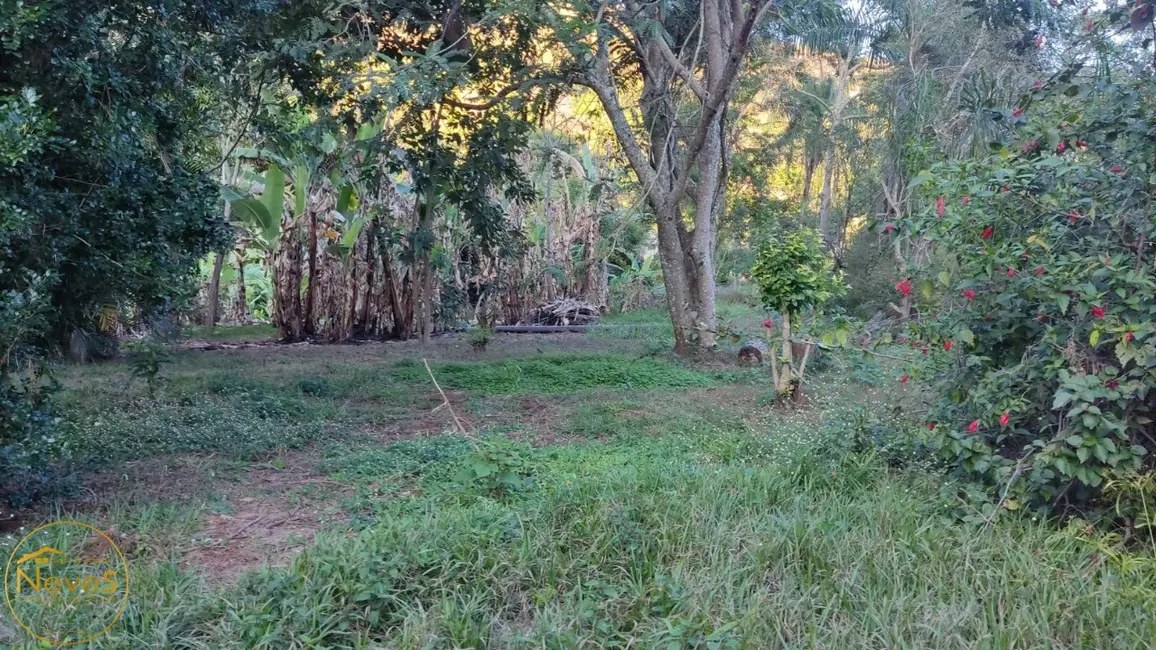 Foto 1 de Terreno / Lote à venda, 420m2 em Paty Do Alferes - RJ