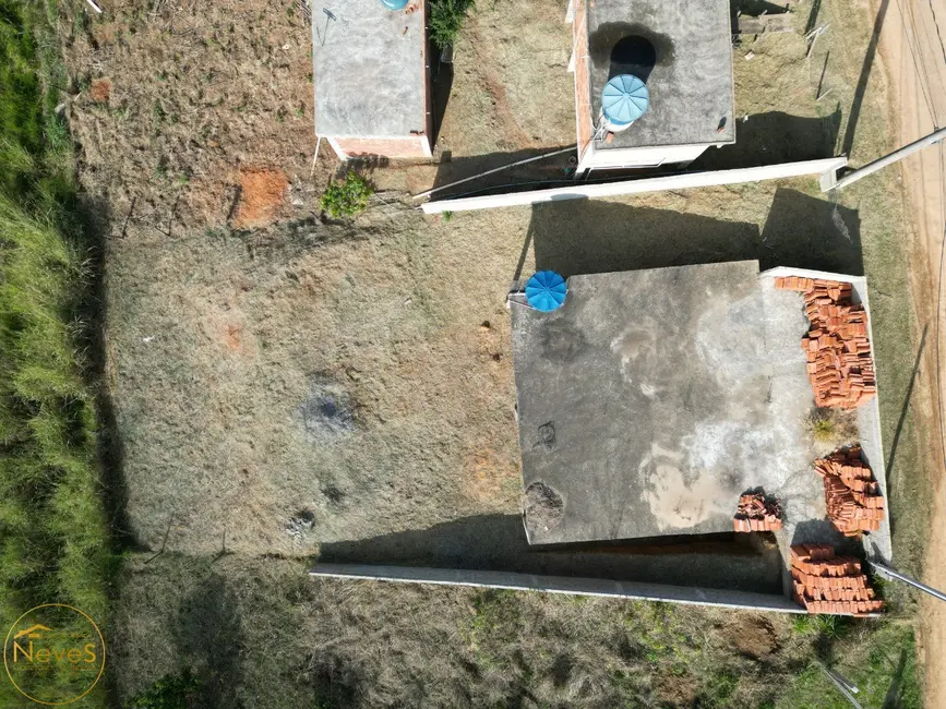 Foto 2 de Terreno / Lote à venda, 450m2 em Paty Do Alferes - RJ