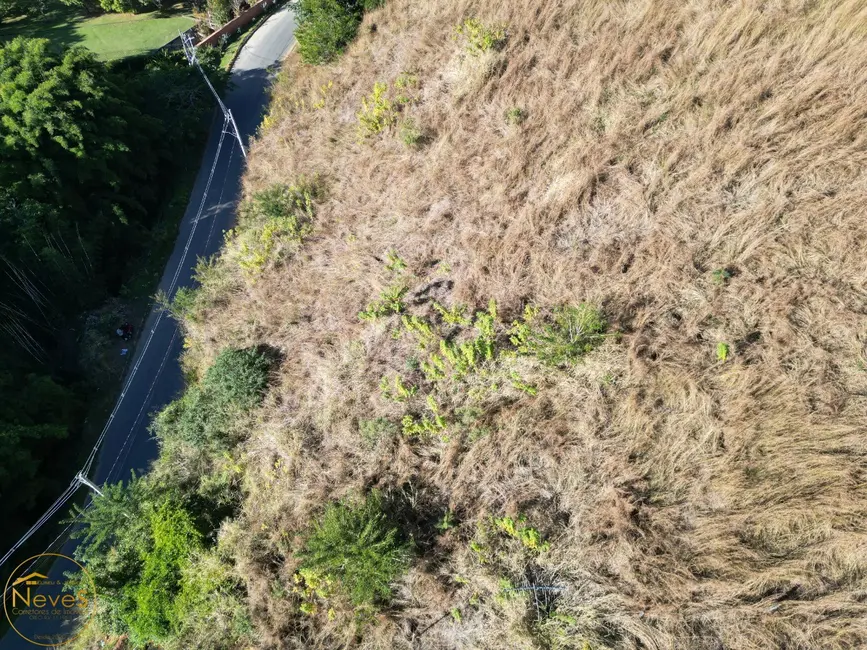 Foto 1 de Terreno / Lote à venda, 1720m2 em Paty Do Alferes - RJ