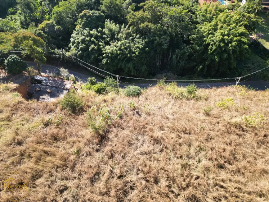 Foto 2 de Terreno / Lote à venda, 1720m2 em Paty Do Alferes - RJ