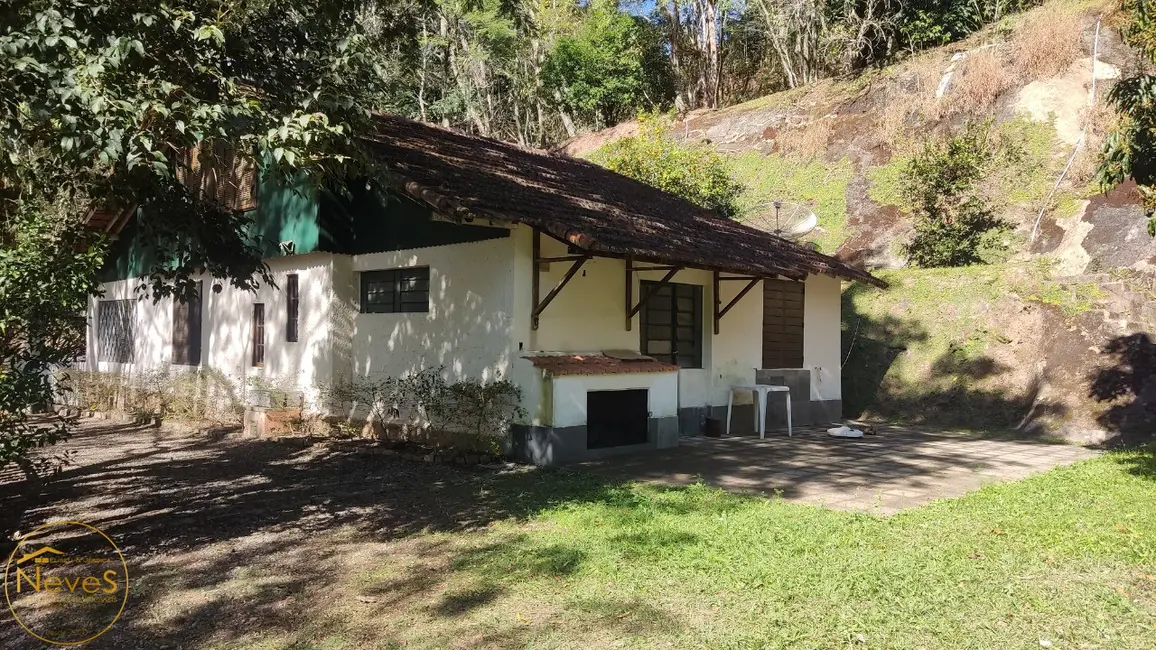 Foto 8 de Sítio / Rancho com 3 quartos à venda, 172m2 em Miguel Pereira - RJ