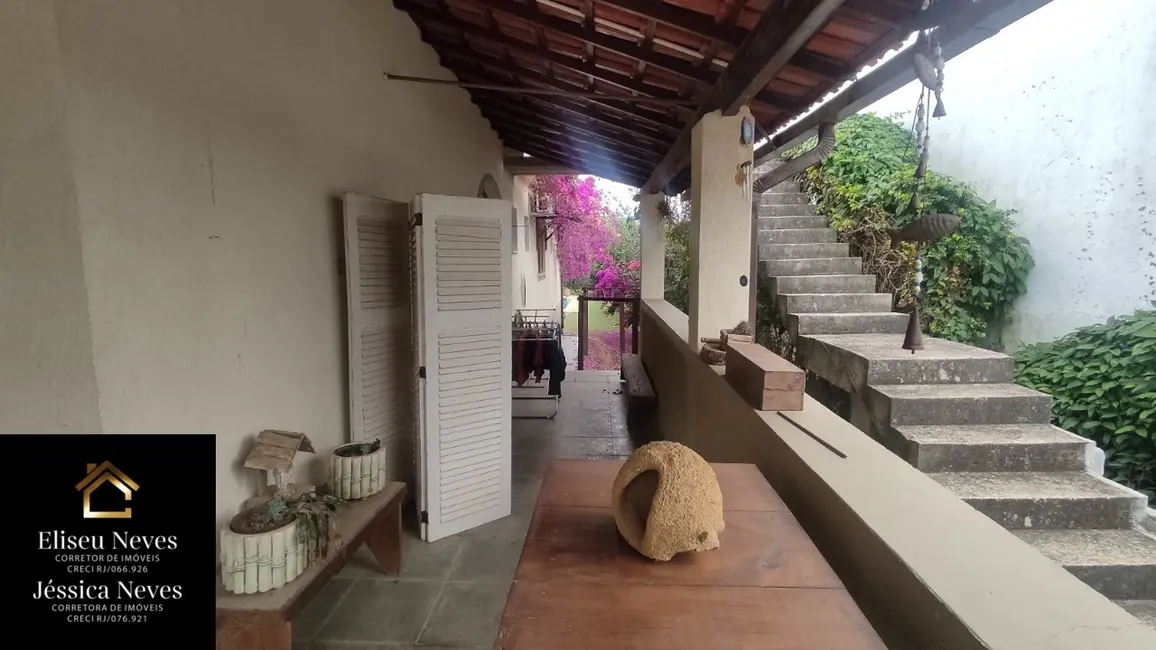 Foto 6 de Casa com 4 quartos à venda, 234m2 em Paty Do Alferes - RJ