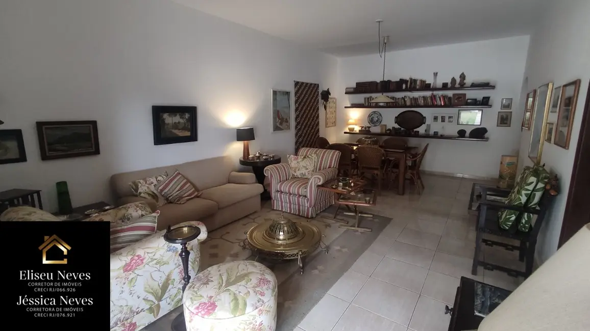 Foto 8 de Casa com 4 quartos à venda, 234m2 em Paty Do Alferes - RJ