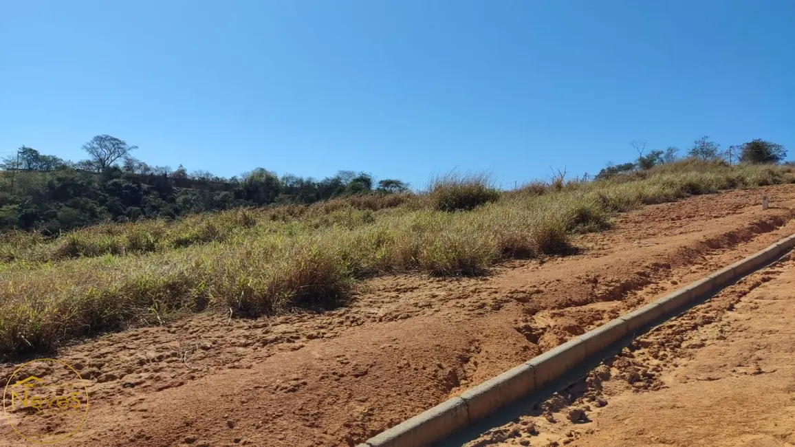 Foto 3 de Terreno / Lote à venda, 934m2 em Paty Do Alferes - RJ