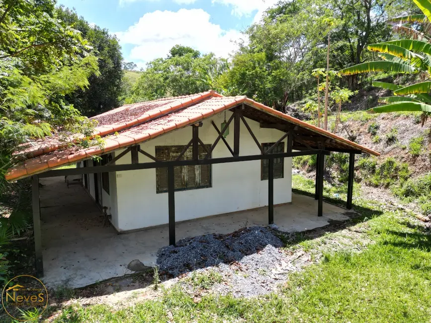 Foto 1 de Sítio / Rancho com 2 quartos à venda, 200m2 em Paty Do Alferes - RJ