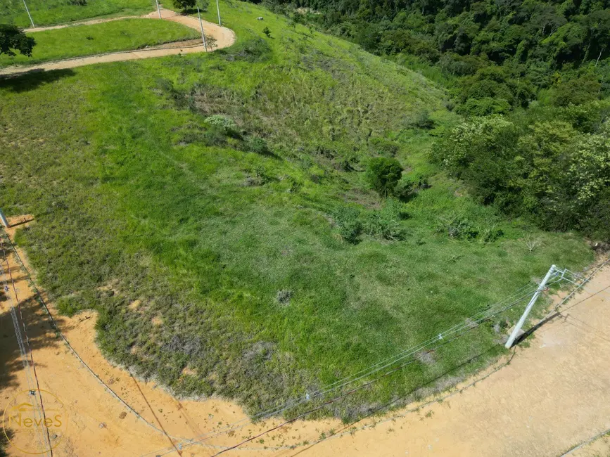 Foto 1 de Terreno / Lote à venda, 541m2 em Paty Do Alferes - RJ