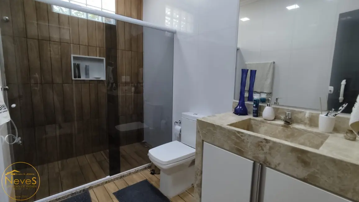 Sítio / Rancho com 4 quartos à venda, 300m2 em Vera Cruz, Miguel Pereira - RJ - imagem 7 Foto 7 de Sítio / Rancho com 4 quartos à venda, 300m2 em Vera Cruz, Miguel Pereira - RJ