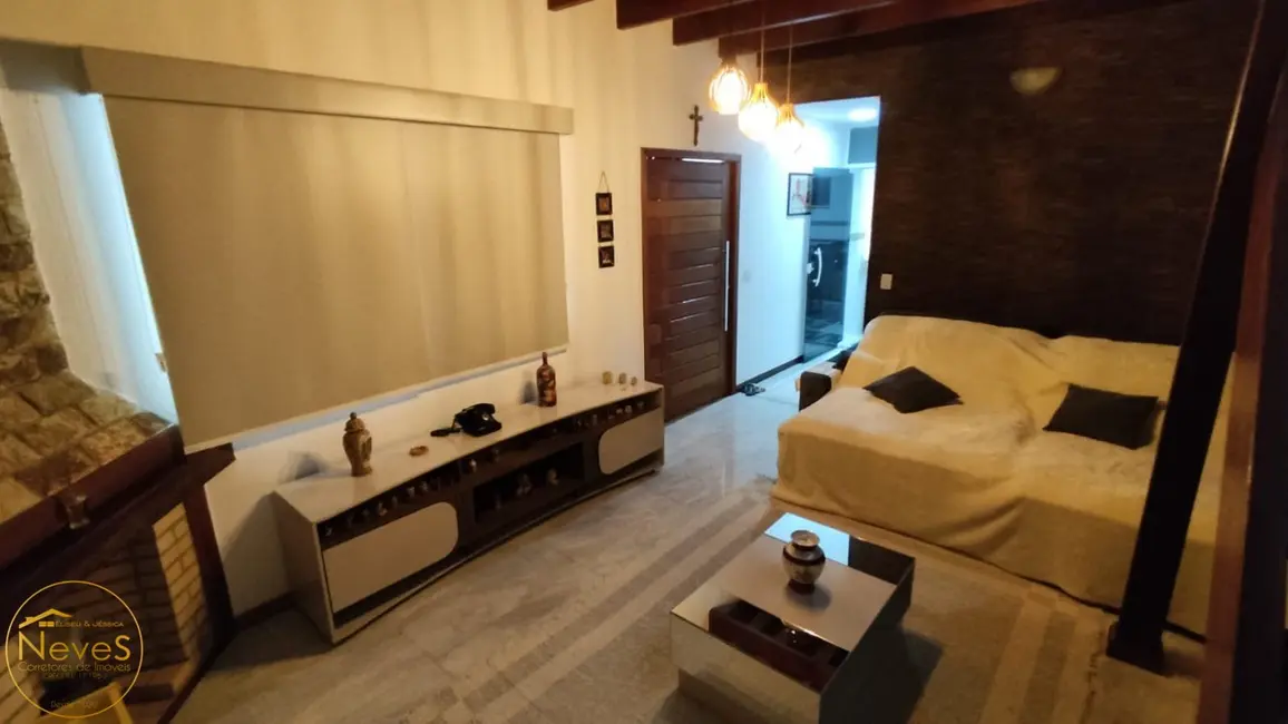 Sítio / Rancho com 4 quartos à venda, 300m2 em Vera Cruz, Miguel Pereira - RJ - imagem 4 Foto 4 de Sítio / Rancho com 4 quartos à venda, 300m2 em Vera Cruz, Miguel Pereira - RJ