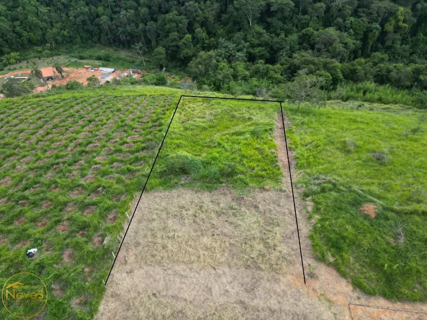 Foto 3 de Terreno / Lote à venda, 835m2 em Paty Do Alferes - RJ