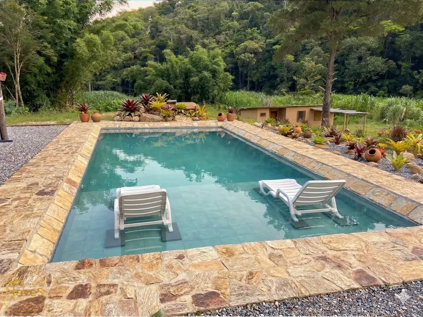 Foto 4 de Sítio / Rancho com 2 quartos à venda, 80m2 em Paty Do Alferes - RJ