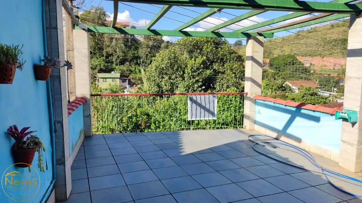 Foto 2 de Casa com 3 quartos à venda, 124m2 em Miguel Pereira - RJ