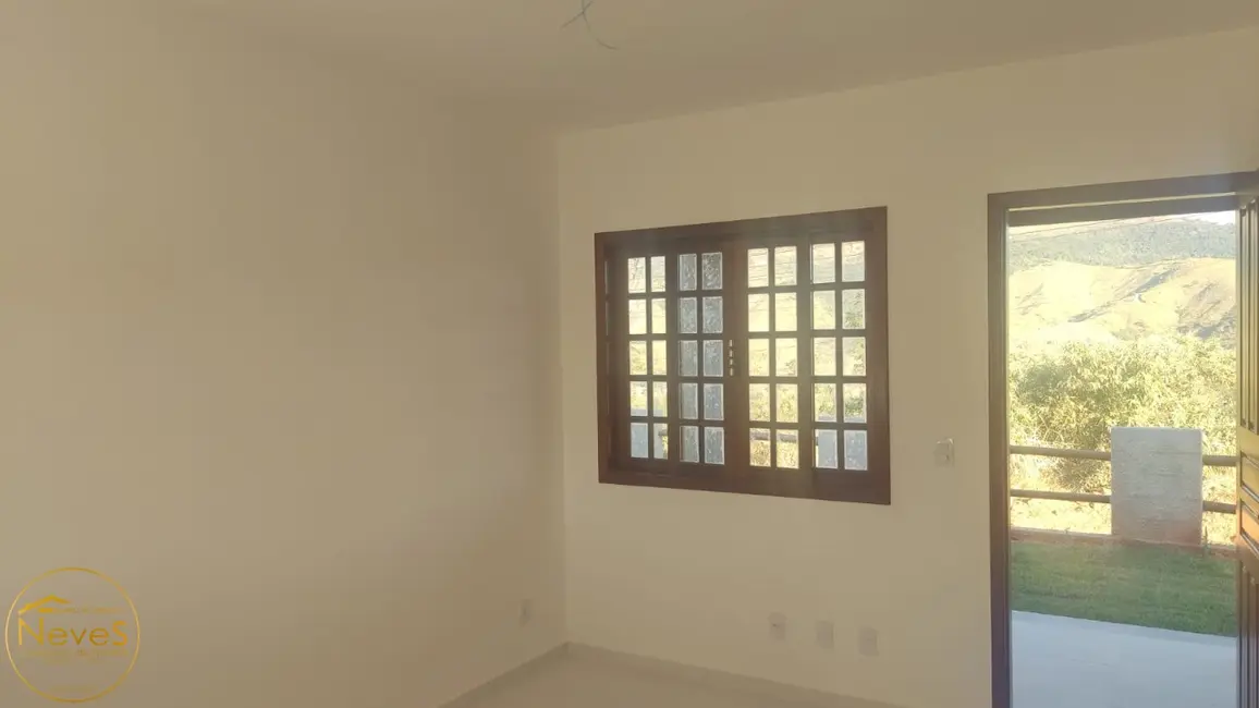 Foto 4 de Casa com 2 quartos à venda, 63m2 em Paty Do Alferes - RJ
