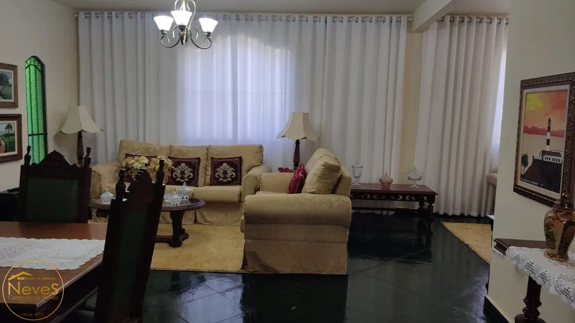 Casa com 3 quartos à venda, 254m2 em Paty Do Alferes - RJ - imagem 5 Foto 5 de Casa com 3 quartos à venda, 254m2 em Paty Do Alferes - RJ