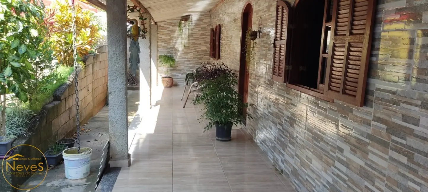 Foto 1 de Casa com 2 quartos à venda, 89m2 em Paty Do Alferes - RJ