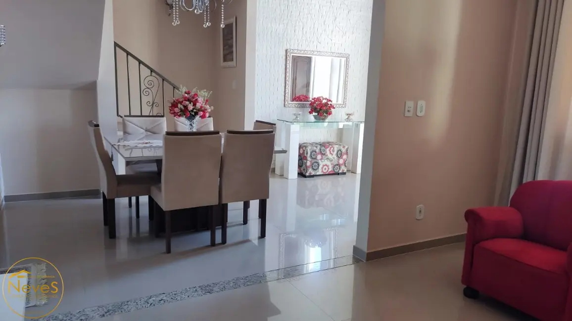 Foto 5 de Casa com 2 quartos à venda, 122m2 em Miguel Pereira - RJ