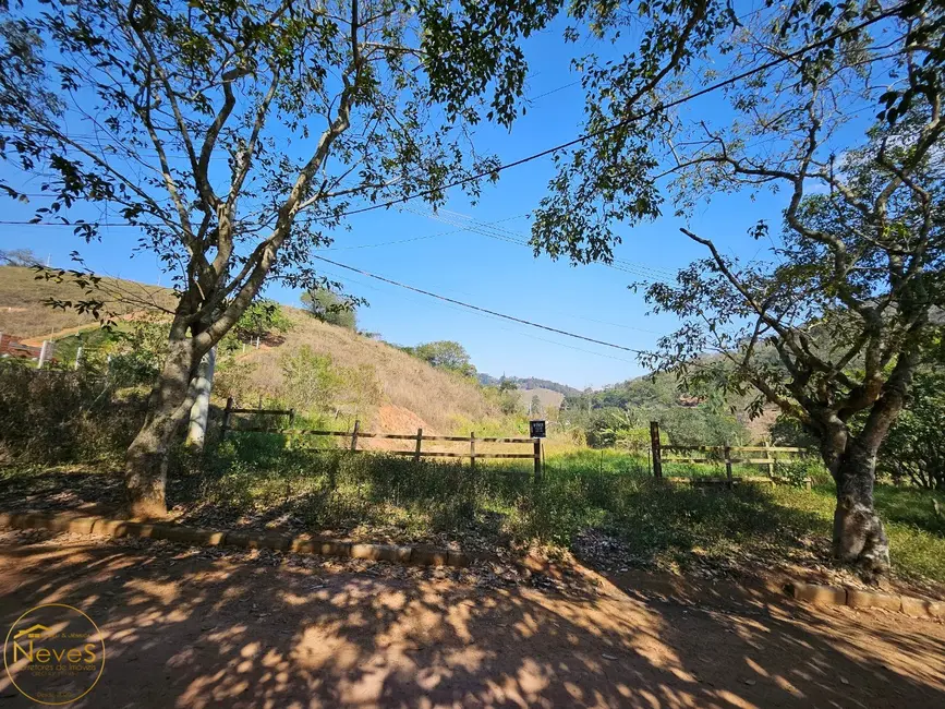 Foto 2 de Terreno / Lote à venda, 842m2 em Paty Do Alferes - RJ