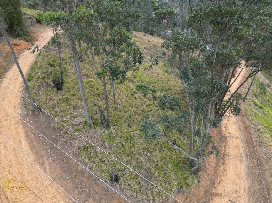 Terreno / Lote à venda, 738m2 em Miguel Pereira - RJ - imagem 3 Foto 3 de Terreno / Lote à venda, 738m2 em Miguel Pereira - RJ