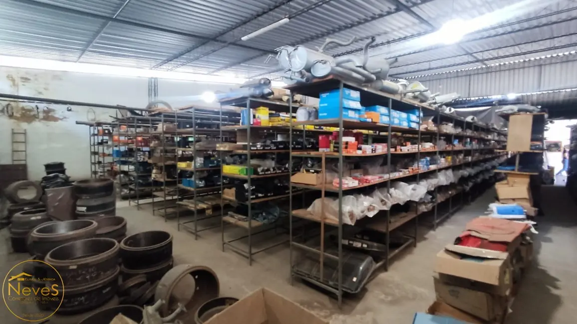 Loja à venda, 852m2 em Centro, Paty Do Alferes - RJ - imagem 5 Foto 5 de Loja à venda, 852m2 em Centro, Paty Do Alferes - RJ