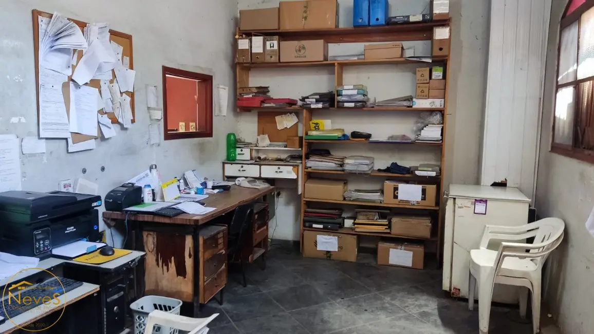 Loja à venda, 852m2 em Centro, Paty Do Alferes - RJ - imagem 6 Foto 6 de Loja à venda, 852m2 em Centro, Paty Do Alferes - RJ