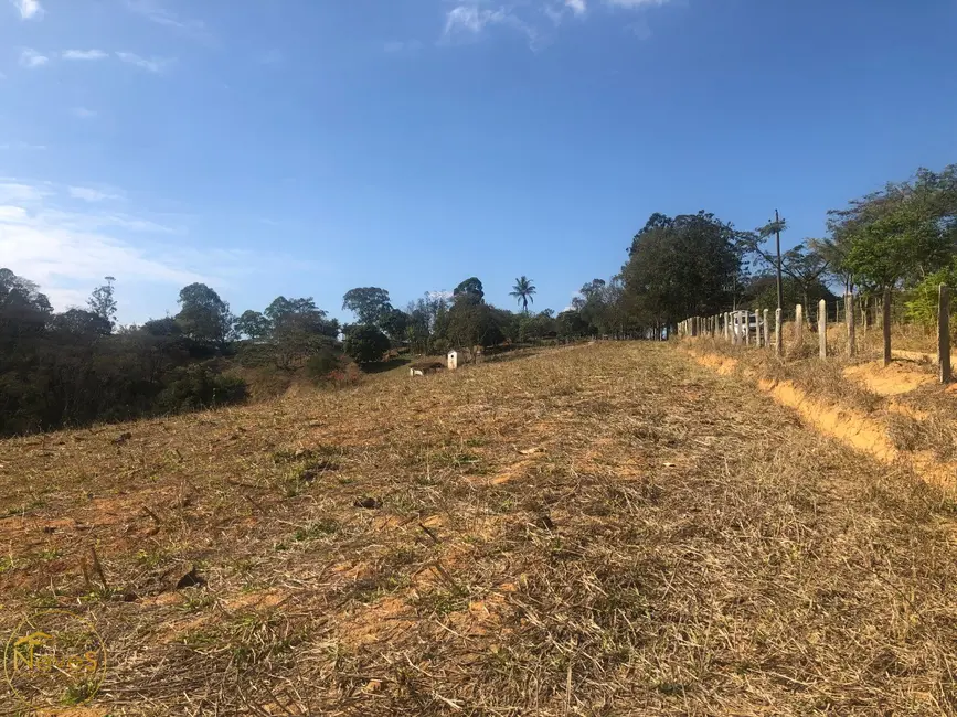 Foto 1 de Terreno / Lote à venda, 360m2 em Paty Do Alferes - RJ
