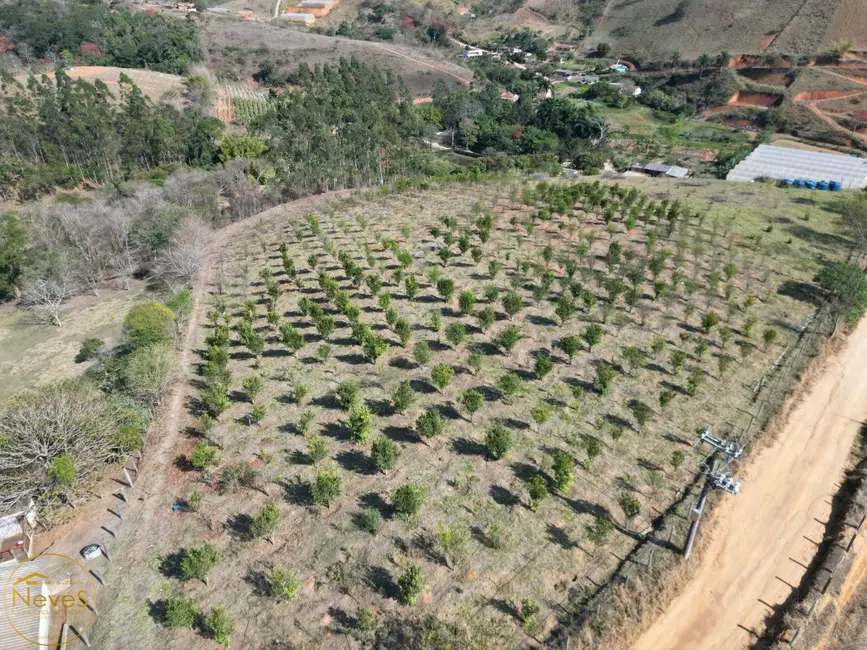 Foto 2 de Terreno / Lote à venda, 450m2 em Paty Do Alferes - RJ