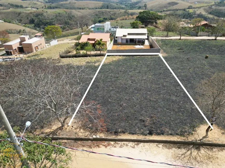 Foto 1 de Terreno / Lote à venda, 504m2 em Paty Do Alferes - RJ