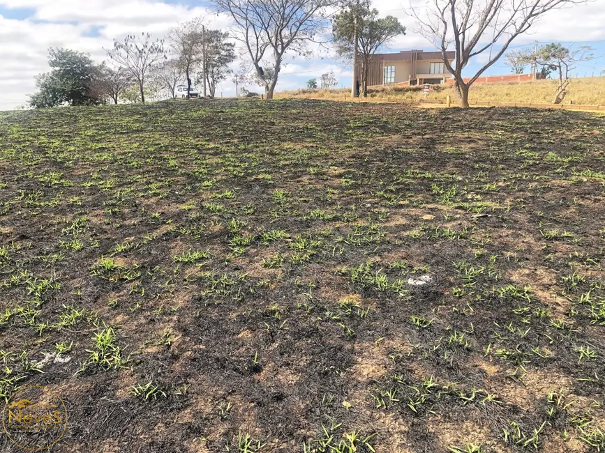 Foto 9 de Terreno / Lote à venda, 504m2 em Paty Do Alferes - RJ