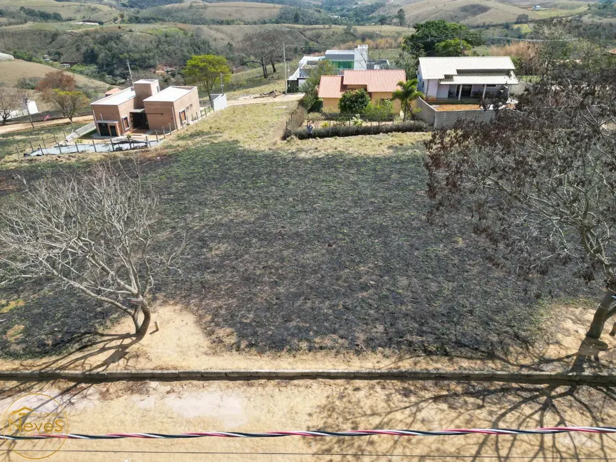 Foto 3 de Terreno / Lote à venda, 504m2 em Paty Do Alferes - RJ