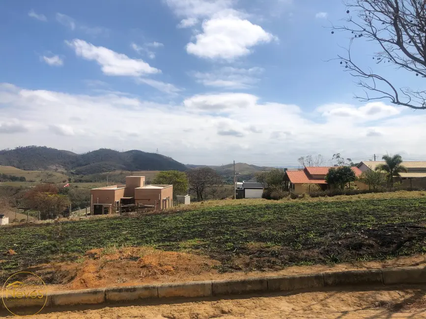 Foto 3 de Terreno / Lote à venda, 504m2 em Paty Do Alferes - RJ