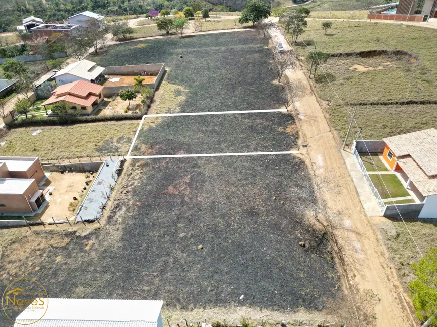 Foto 1 de Terreno / Lote à venda, 504m2 em Paty Do Alferes - RJ
