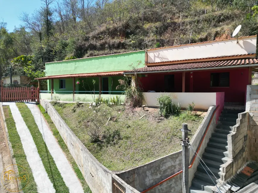 Casa com 3 quartos à venda, 169m2 em Paty Do Alferes - RJ - imagem 4 Foto 4 de Casa com 3 quartos à venda, 169m2 em Paty Do Alferes - RJ