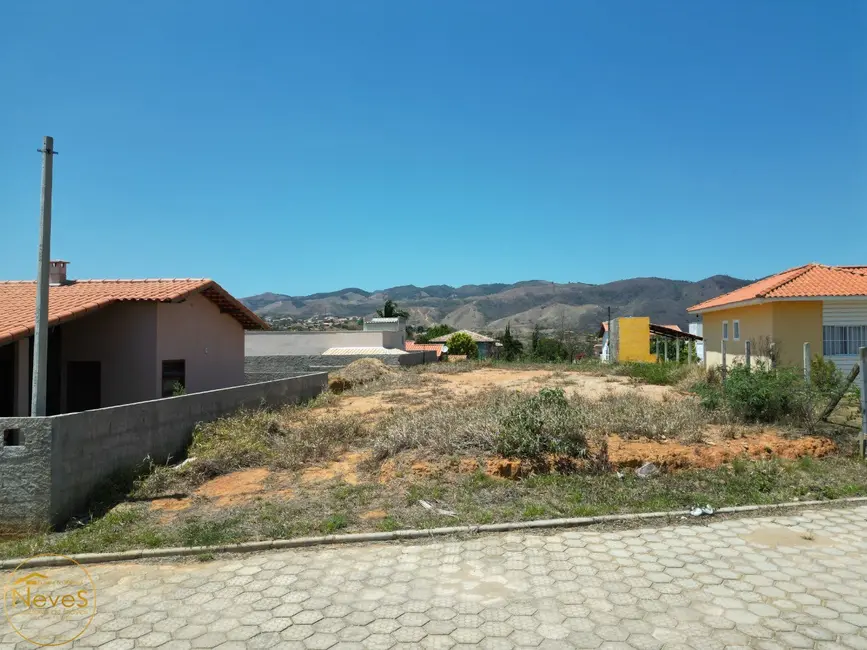 Foto 2 de Terreno / Lote à venda, 375m2 em Paty Do Alferes - RJ