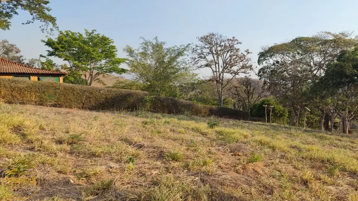 Foto 3 de Terreno / Lote à venda, 900m2 em Paty Do Alferes - RJ