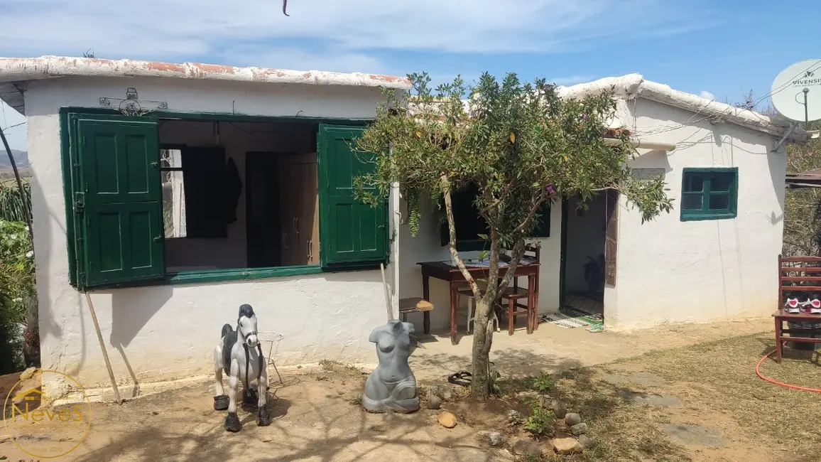 Foto 1 de Casa com 2 quartos à venda, 65m2 em Paty Do Alferes - RJ