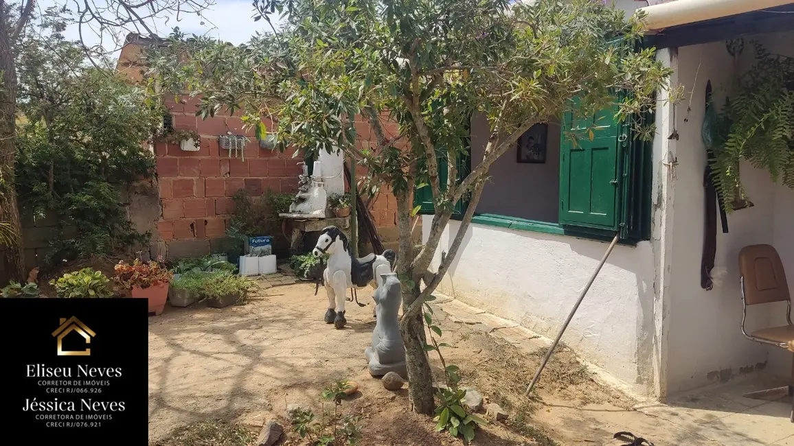 Foto 2 de Casa com 2 quartos à venda, 65m2 em Paty Do Alferes - RJ