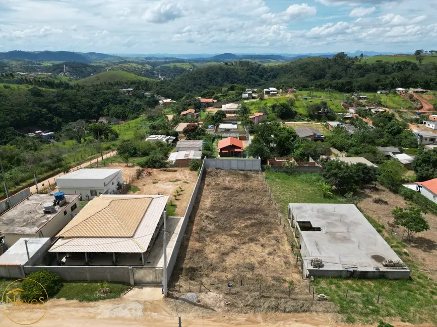 Foto 1 de Terreno / Lote à venda, 750m2 em Paty Do Alferes - RJ