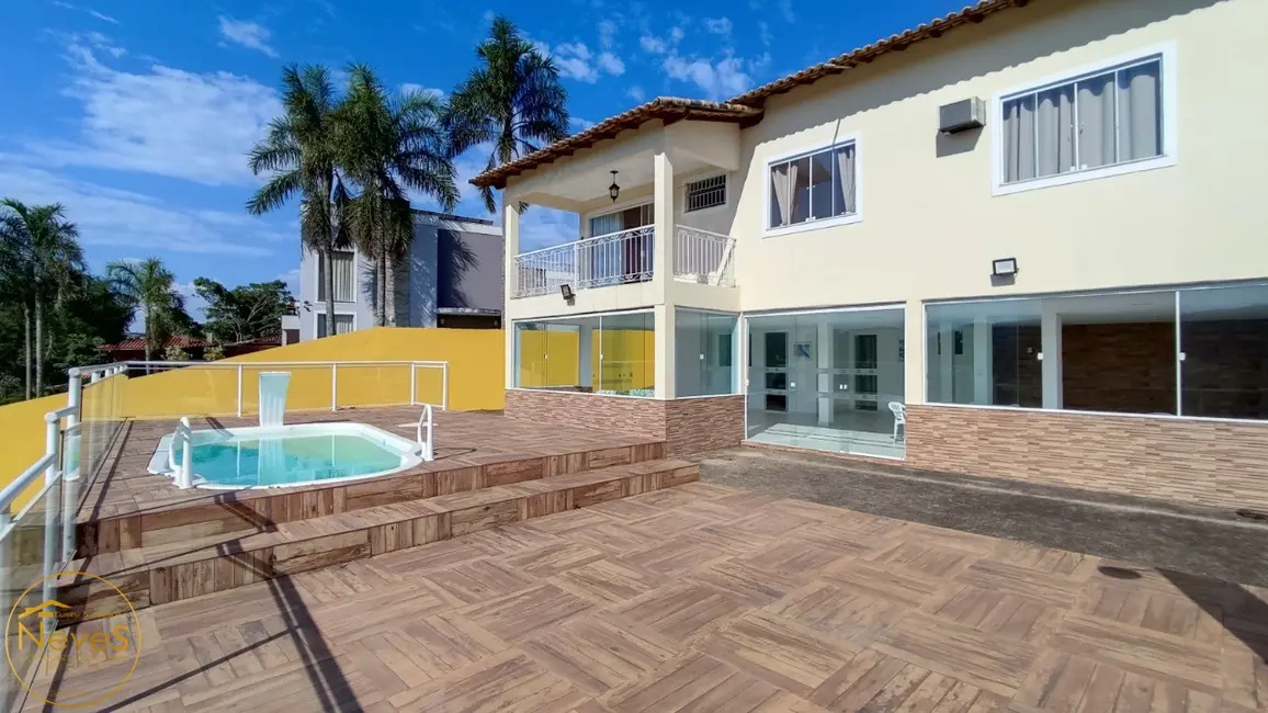 Foto 1 de Casa com 4 quartos à venda, 212m2 em Miguel Pereira - RJ