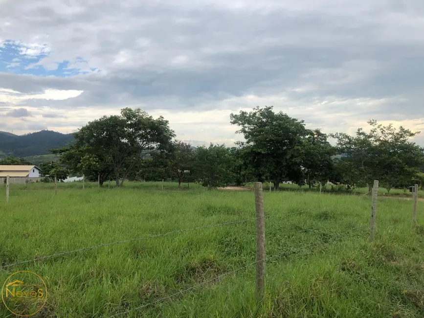 Foto 5 de Terreno / Lote à venda, 615m2 em Paty Do Alferes - RJ