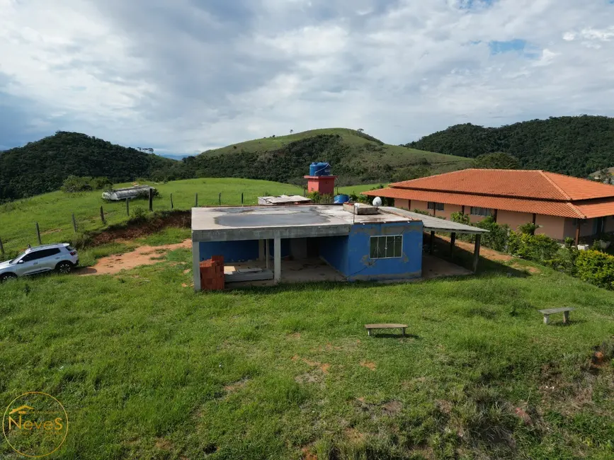 Foto 1 de Casa com 2 quartos à venda, 250m2 em Paty Do Alferes - RJ