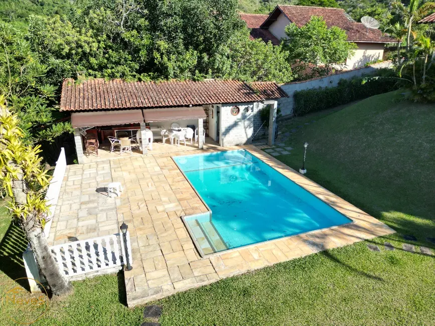 Casa com 5 quartos à venda, 250m2 em Miguel Pereira - RJ - imagem 5 Foto 5 de Casa com 5 quartos à venda, 250m2 em Miguel Pereira - RJ