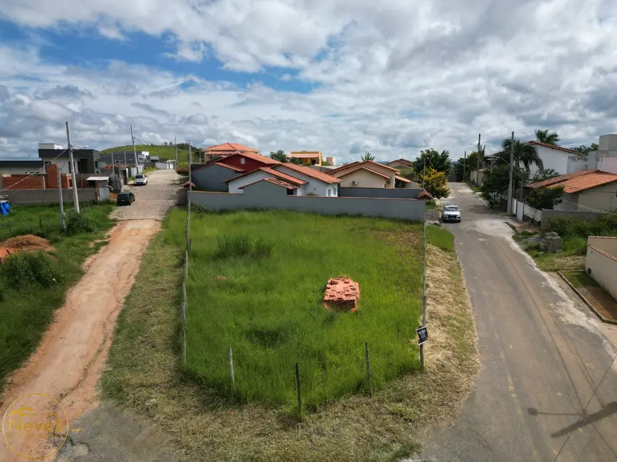 Foto 3 de Terreno / Lote à venda, 502m2 em Paty Do Alferes - RJ