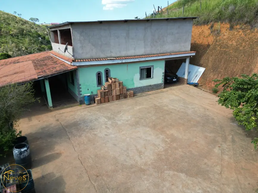 Foto 4 de Sítio / Rancho com 2 quartos à venda, 150m2 em Paty Do Alferes - RJ