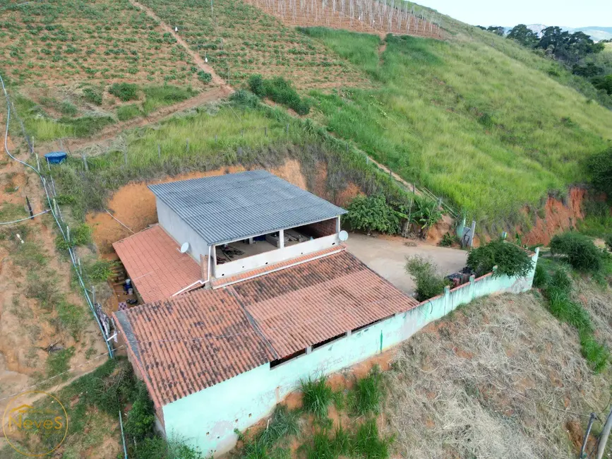 Foto 2 de Sítio / Rancho com 2 quartos à venda, 150m2 em Paty Do Alferes - RJ